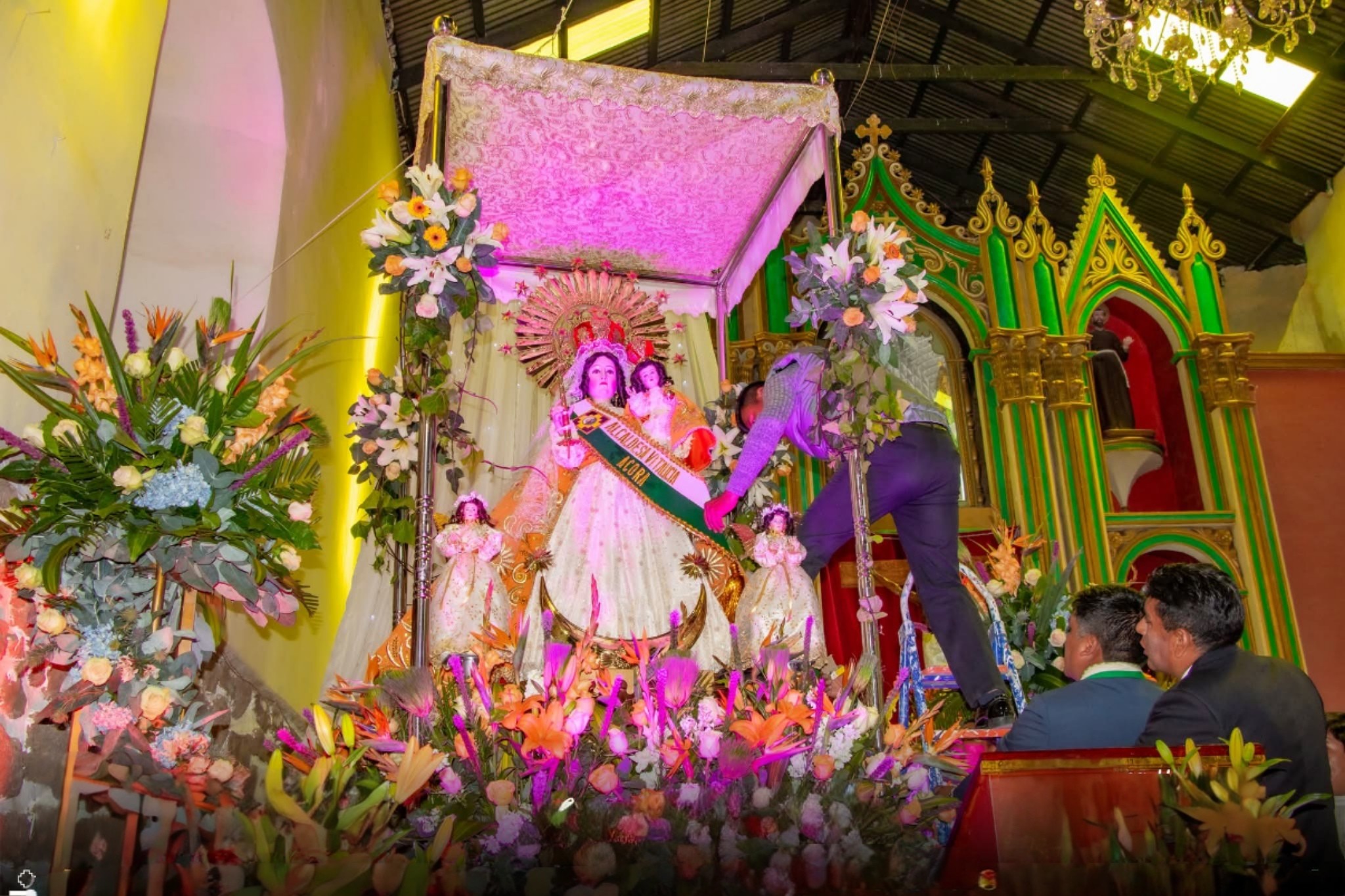 DECLARAN ALCALDESA VITALICIA A LA VIRGEN DE NATIVIDAD EN ACORA